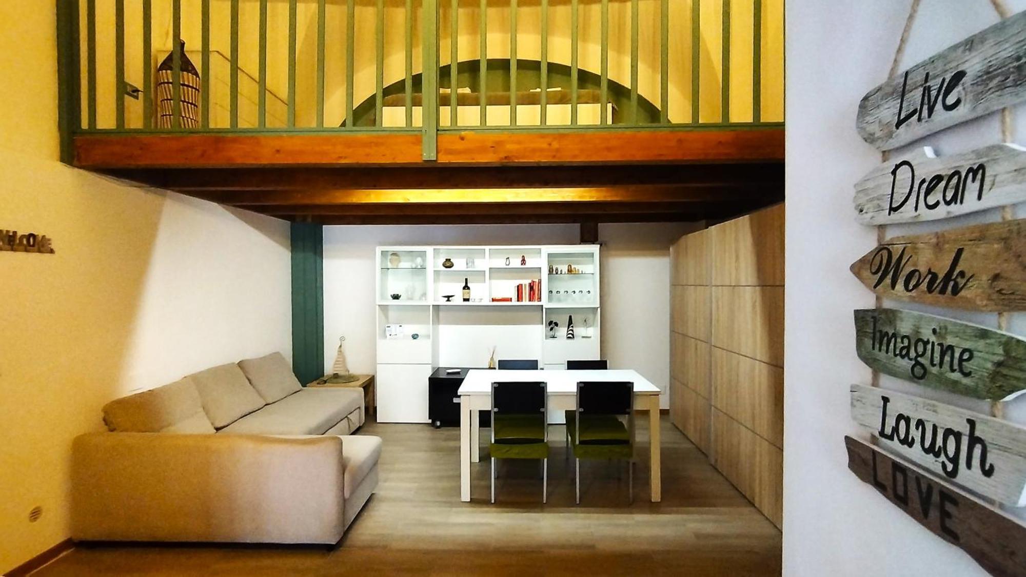 The Wooden Loft - Centro Apartment